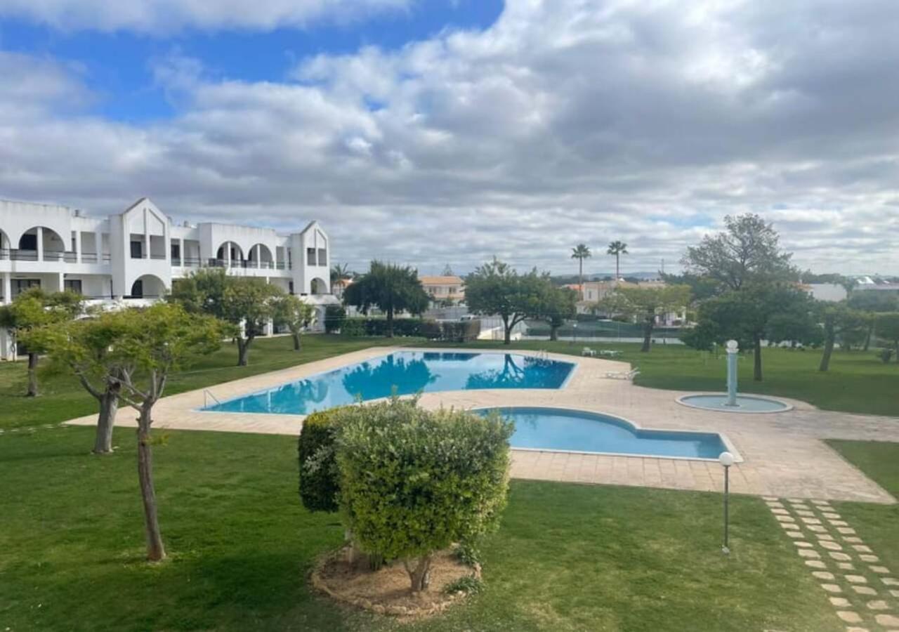 Title E Title - Oura Apartament Albufeira Exterior photo